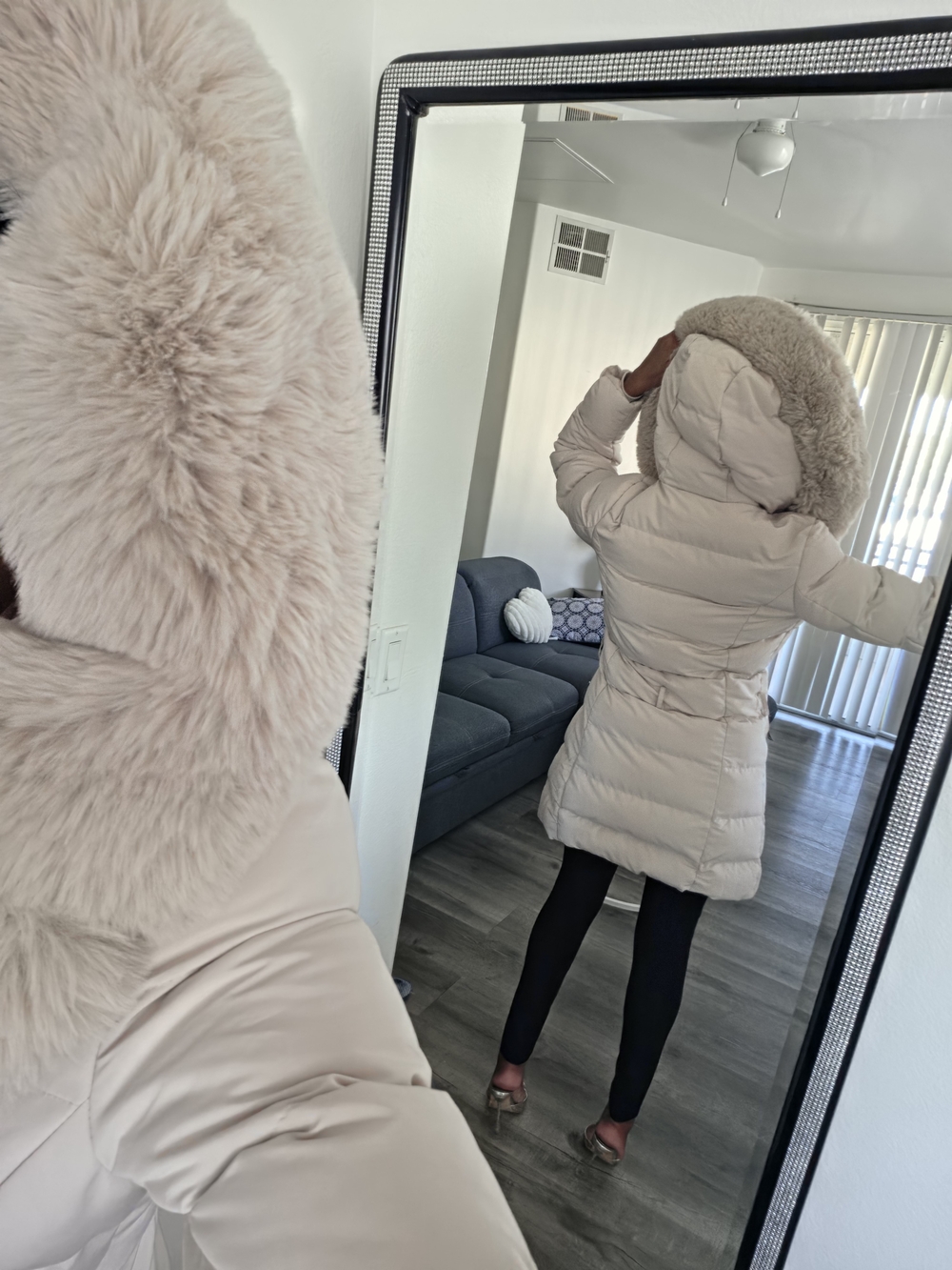 Women’s Cream Faux-Fur Trim Puffer Coat - Picture 17 of 17